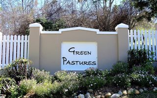 904 m² Land available in Green Pastures