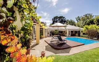 4 Bedroom House in Constantia