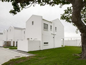 2 Bedroom Duplex in Pinelands