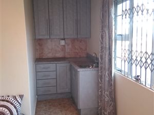 1 Bed Garden Cottage in La Mercy