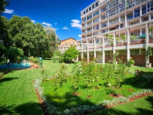 2 Bed Apartment in Riviera