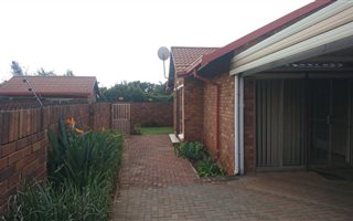 3 Bedroom Simplex in Birchleigh