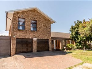 4 Bed House in Rustdal