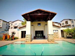 2 Bed Duplex in Sunninghill