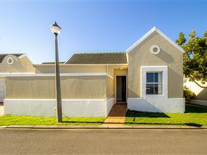 2 Bed Townhouse in Van Riebeeckshof