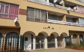 1 Bedroom Cluster in Yeoville