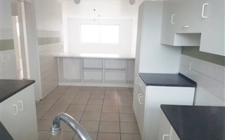 2 Bedroom Apartment in Lansdowne