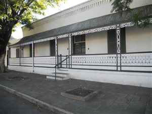 2 Bed House in Graaff Reinet