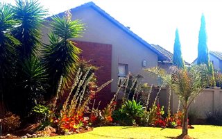 3 Bedroom House in Midstream Estate