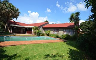 5 Bedroom House in Flora Gardens