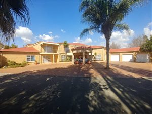 7 Bed House in Rispark