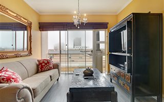 2 Bedroom Apartment in Bloubergrant