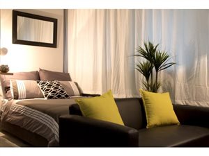 Bachelor apartment in Johannesburg Central