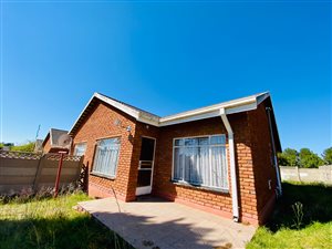 2 Bed Townhouse in Kroonstad