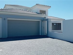 4 Bed House in Sandown