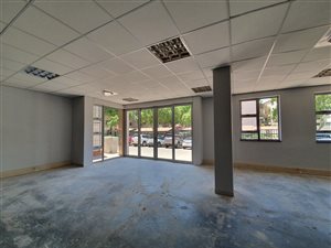 104 m² Commercial space in Fourways