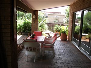 4 Bed House in Florida Hills