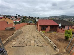 2 Bed House in Trenance Manor