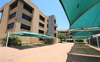 766 m² Office Space in Sunninghill