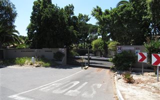 3 Bedroom Duplex in Stellenberg