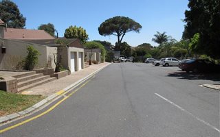3 Bedroom Duplex in Stellenberg