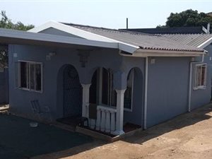 3 Bed Simplex in Shastri Park