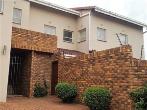 4 Bed House in Bruma