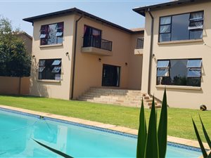 4 Bed House in Pinehaven