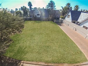 520 m² Land available in Lakefield