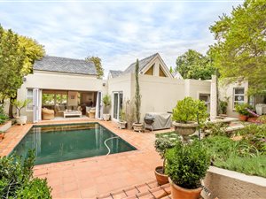 3 Bed House in Dainfern Golf Estate