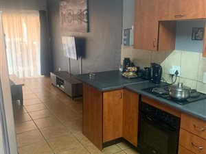 2 Bed Apartment in Clubview