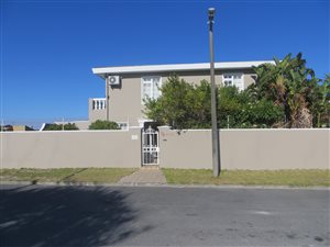 6 Bed House in Ottery