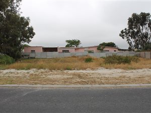 743 m² Land available in Langebaan Central