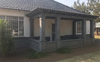 3 Bedroom House in Vereeniging Central
