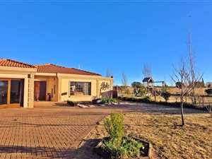 4 ha Farm in Bloemfontein Farms