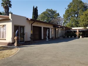 4.8 ha Farm in Buyscelia
