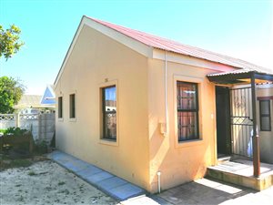 3 Bed House in Belmont Park