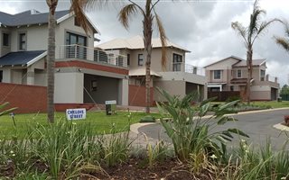 2 Bedroom House in Mooikloof Country Residences
