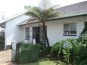 3 Bed House in Highway Gardens