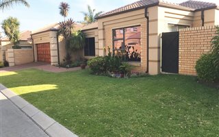 3 Bedroom Cluster in Bartlett