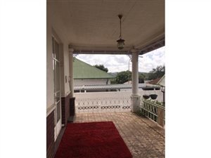 3 Bed House in Kensington