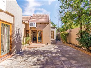 3 Bed House in Khyber Rock