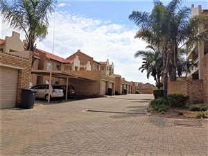 2 Bed Apartment in Raslouw