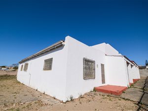 851 m² Commercial space in Pefferville