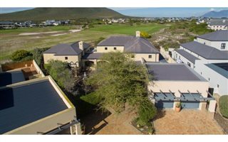 4 Bedroom House in Atlantic Beach Golf Estate