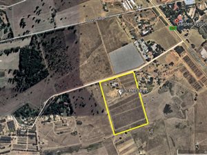 8.6 ha Farm in Muldersdrift