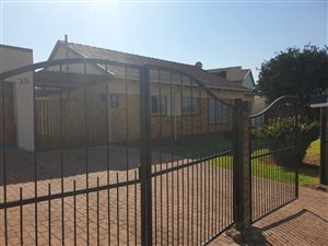 3 Bed House in Woodmere