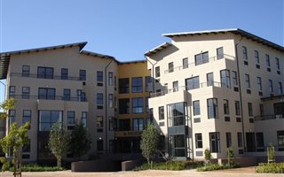 665 m² Office Space in Somerset Ridge