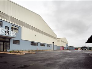 3030 m² Industrial space in La Mercy