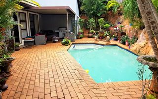 2 Bedroom House in Sunningdale